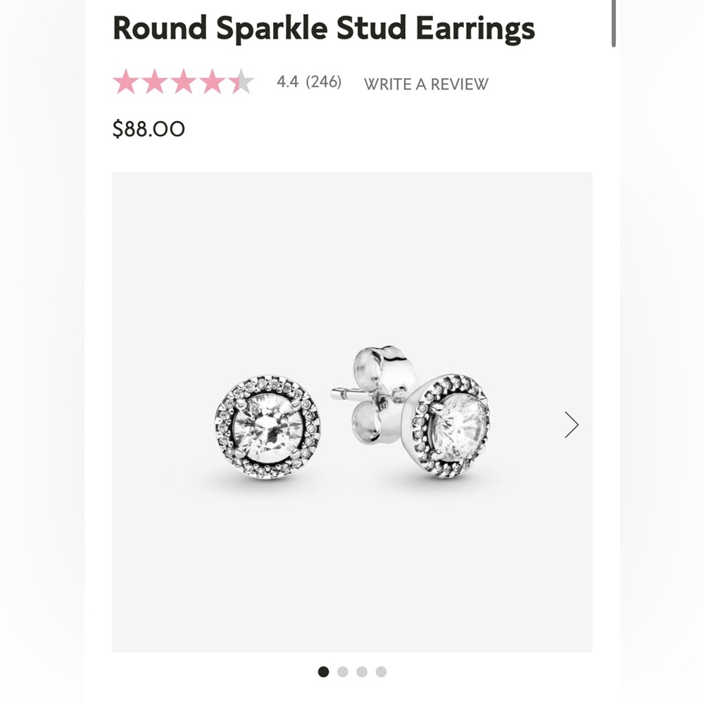 Pandors Stud Earrings